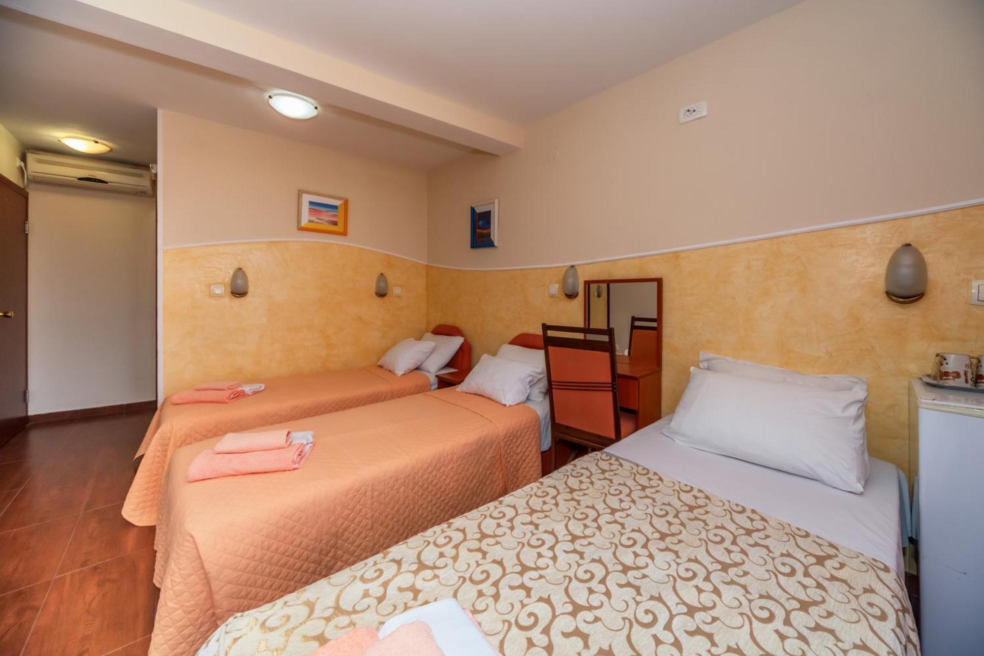 Petrovac Apartments Pod Lozom With Seaview חדר תמונה